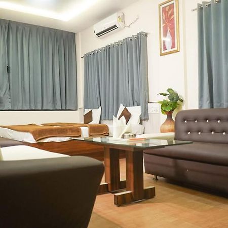 Hotel Alka Palace Durg Buitenkant foto
