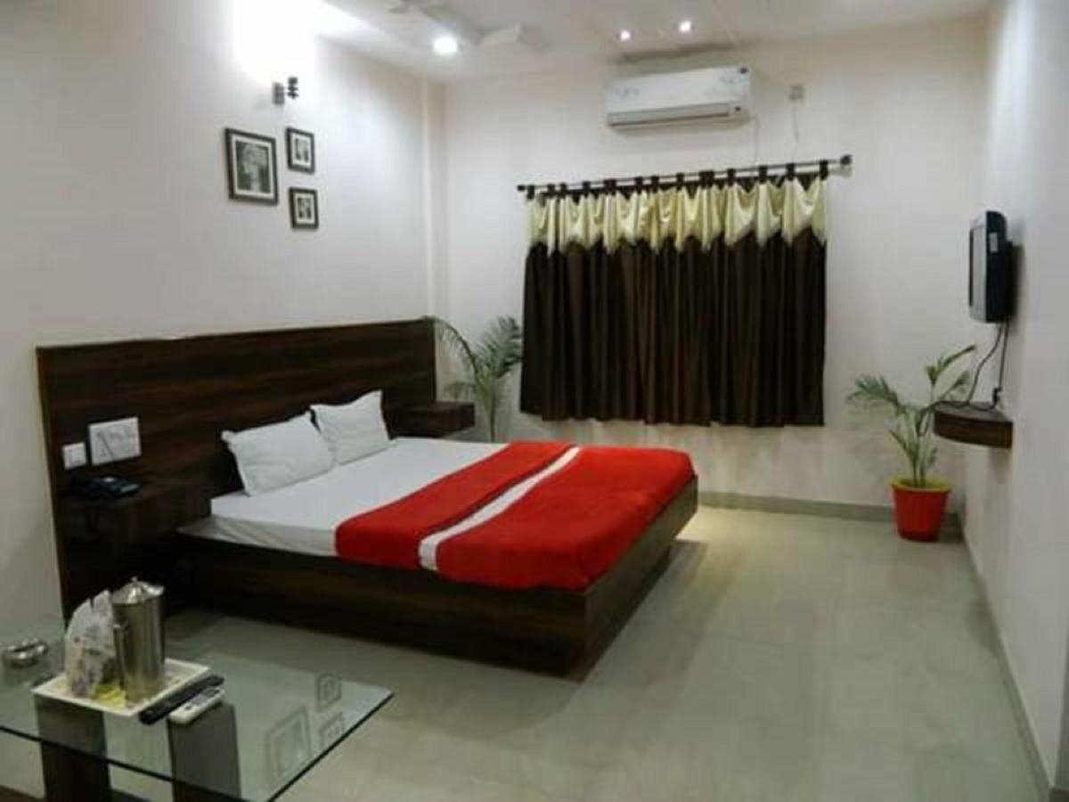 Hotel Alka Palace Durg Buitenkant foto